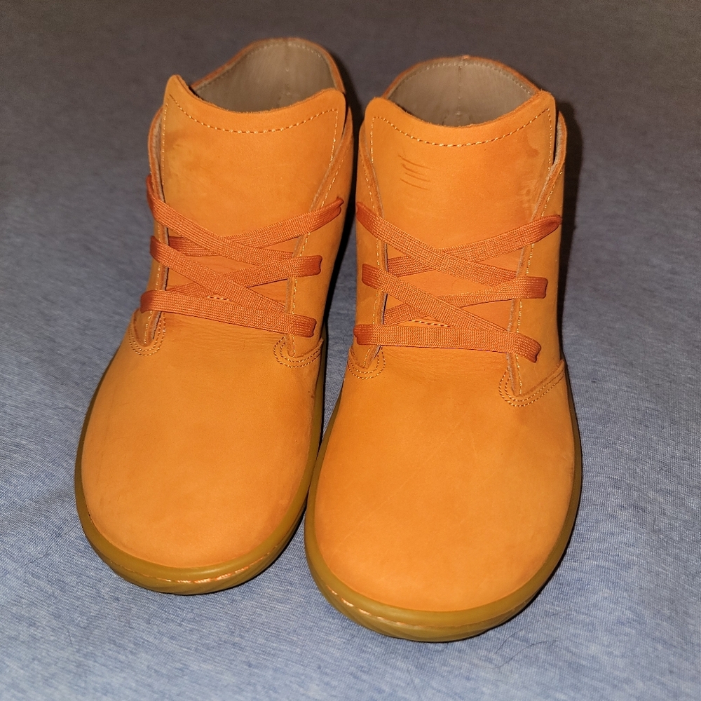 NWOT Orange Vivobarefoot Addis Suede Boots Size 38 J
